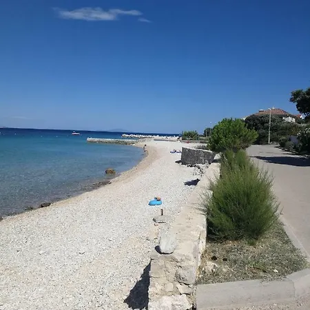 Apartament Elenor Mandre